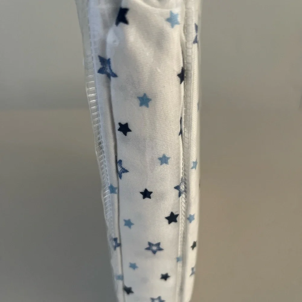 Auraa baby 100% Cotton White With Blue Stars Crib Sheet